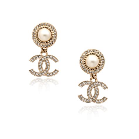 white gold chanel cc earrings